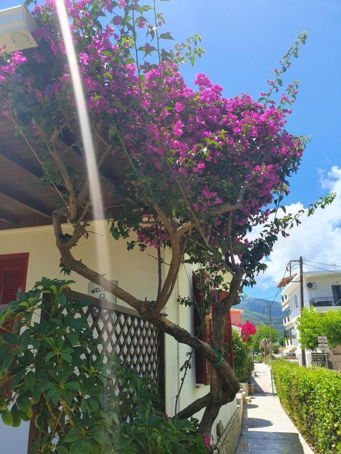 Daglas Beach House Nydri  Exterior foto